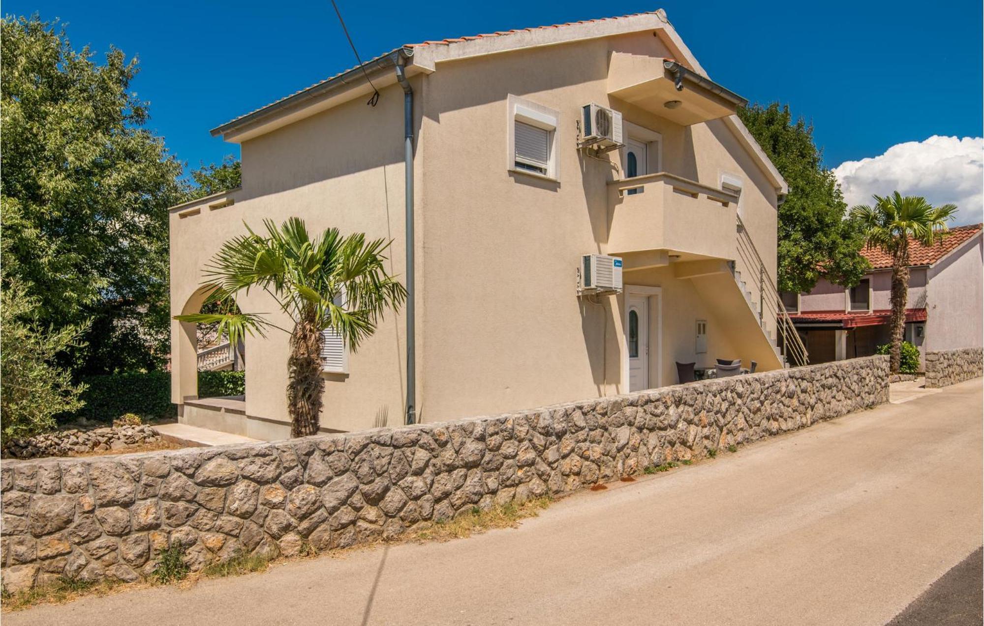 Cozy Apartment In Malinska Dubasnica With Wifi 외부 사진